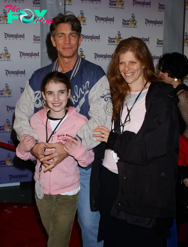 Eric Roberts, daughter Emma and wife Eliza 