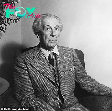 This is faмed architect Frank Lloyd Wright