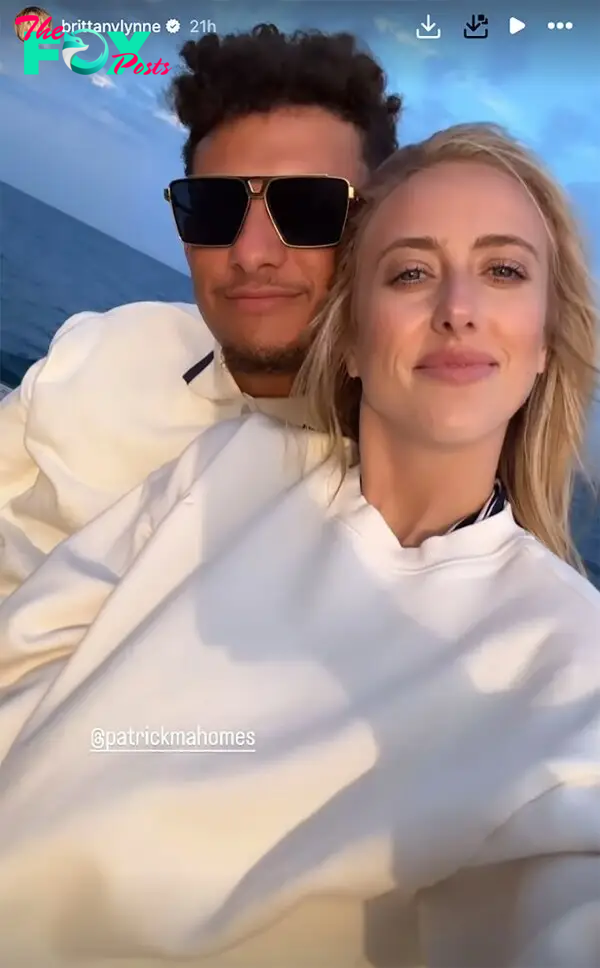 Brittany and Patrick Mahomes in a selfie. 