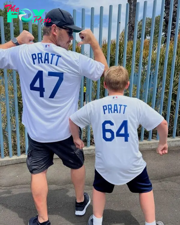 Chris Pratt with his son