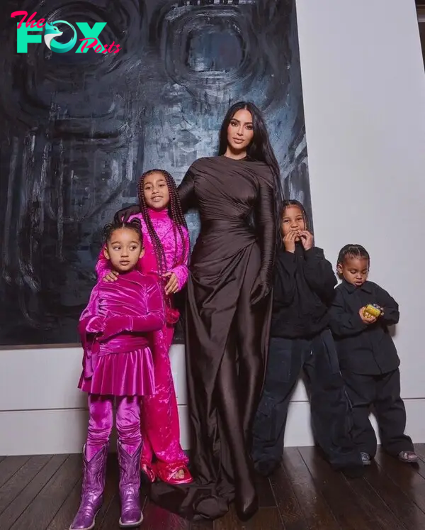 Kim Kardashian with all her kids