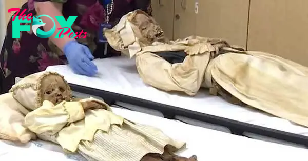 300-year-old mummies of mother and child found in church crypt, experts reveal truth about what tens of thousands of children in ancient times had to suffer-1