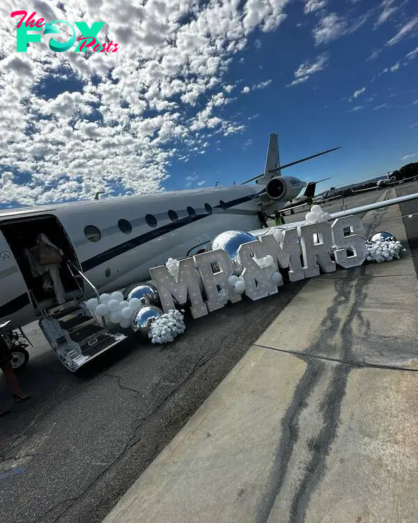 Olivia Culpo and Christian McCaffrey's private plane.