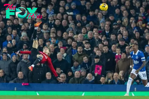 LIVERPOOL, ENGLAND - Sunday, November 26, 2023: Manchester United's Alejandro Garnacho scores the first goal during the FA Premier League match between Everton FC and Manchester United FC at Goodison Park. (Photo by David Rawcliffe/Propaganda)