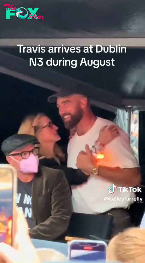Travis Kelce and Julia Roberts at Taylor Swift Dublin show
