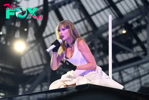 Taylor Swift performing Dublin. 