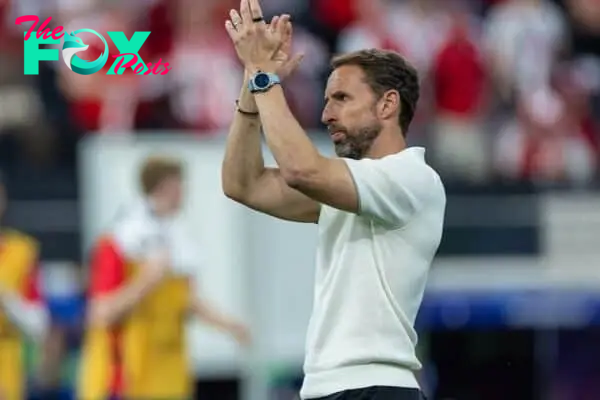 FRANKFURT, GERMANY - Thursday, June 20, 2024: England's head coach Gareth Southgate applauds the supporters after the UEFA Euro 2024 Group C match between Denmark and England at the Waldstadion. The game ended in a 1-1 draw. (Photo by David Rawcliffe/Propaganda)