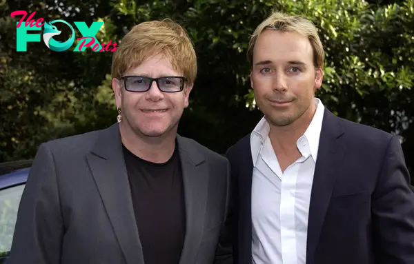 Sir Elton John and David Furnish in London in 2001 | Source: Getty Images