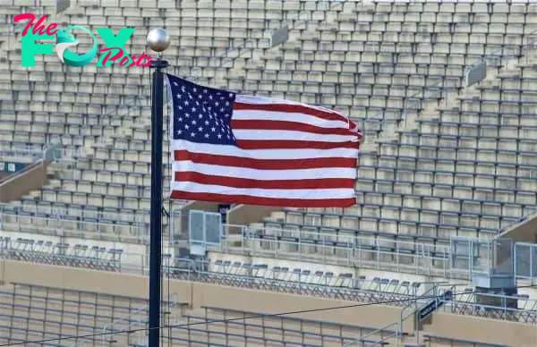 SOUTH BEND, INDIANA, USA - Friday, July 19, 2019: The United States of America flag, the star spangled banner, flying before a friendly match between Liverpool FC and Borussia Dortmund at the Notre Dame Stadium on day four of the club's pre-season tour of America. (Pic by David Rawcliffe/Propaganda)