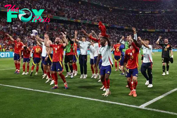 Los jugadores de la Selección celebran la victoria ante Francia y el pase a la final.