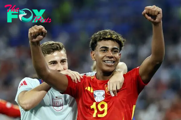 Munich (Germany), 09/07/2024.- Lamine Yamal of Spain (R) and Fermin Lopez of Spain celebrate winning the UEFA EURO 2024 semi-finals soccer match between Spain and France in Munich, Germany, 09 July 2024. (Francia, Alemania, España) EFE/EPA/RONALD WITTEK
