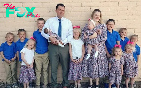 "Little House In The High Desert": This Couple Had 12 Kids In 12 Years