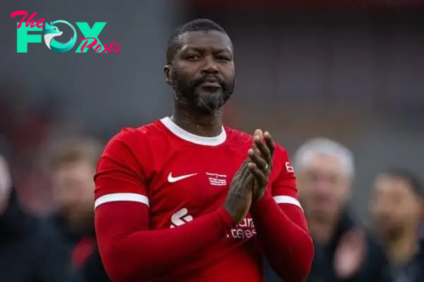 LIVERPOOL, ENGLAND - Saturday, March 23, 2024: Liverpool's Djibril Cissé applauds the supporters after the LFC Foundation match between Liverpool FC Legends and Ajax FC Legends at Anfield. Liverpool won 4-2. (Photo by David Rawcliffe/Propaganda)