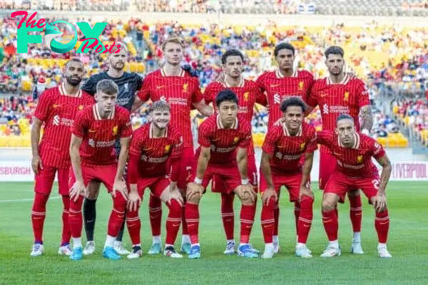 PITTSBURGH - Friday, July 26, 2024: Liverpool players line-up for a team group photograph before a pre-season friendly match between Liverpool and Real Betis Balompié at the Acrisure Stadium on day three of the club's pre-season tour of the USA. (Photo by David Rawcliffe/Propaganda)