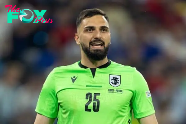 GELSENKIRCHEN, GERMANY - Wednesday, June 26, 2024: Georgia's goalkeeper Giorgi Mamardashvili during the UEFA Euro 2024 Group F match between Georgia and Portugal at the Arena AufSchalke. (Photo by David Rawcliffe/Propaganda)