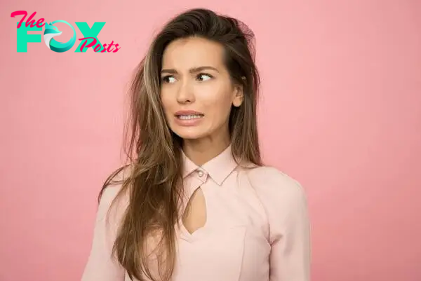 Embarrassed woman | Source: Pexels