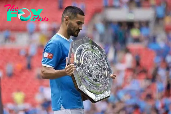 LONDON, ENGLAND - Sunday, August 4, 2019: Manchester City's Ilkay Gundogan with the trophy after the penalty shoot out to decide the FA Community Shield match between Manchester City FC and Liverpool FC at Wembley Stadium. Manchester City won 5-4 on penalties after a 1-1 draw. (Pic by David Rawcliffe/Propaganda)