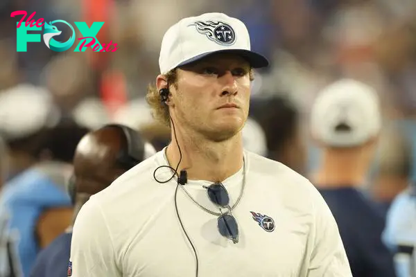 NASHVILLE, TENNESSEE - AUGUST 17: Will Levis #8 of the Tennessee Titans looks on during the second half of the game against the Seattle Seahawks at Nissan Stadium on August 17, 2024 in Nashville, Tennessee.   Johnnie Izquierdo/Getty Images/AFP (Photo by Johnnie Izquierdo / GETTY IMAGES NORTH AMERICA / Getty Images via AFP)