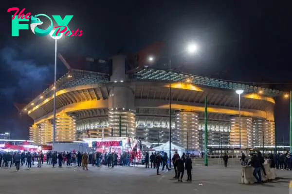 MILAN, ITALY - Tuesday, December 7, 2021: An exterior general view of the Stadio San Siro before the UEFA Champions League Group B Matchday 6 game between AC Milan and Liverpool FC. (Pic by David Rawcliffe/Propaganda)