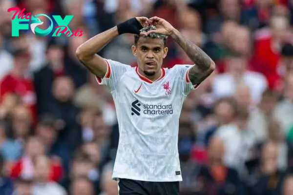 MANCHESTER, ENGLAND - Sunday, September 1, 2024: Liverpool's Luis Diaz celebrates after scoring the first goal during the FA Premier League match between Manchester United FC and Liverpool FC at Old Trafford. (Photo by David Rawcliffe/Propaganda)