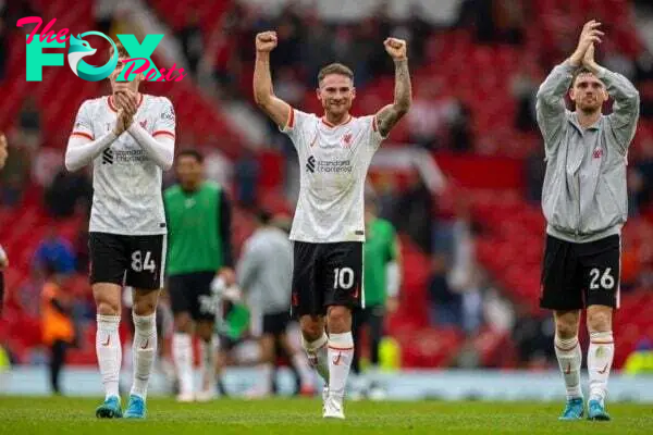 MANCHESTER, ENGLAND - Sunday, September 1, 2024: Liverpool's (L-R) Conor Bradley, Alexis Mac Allister, Andy Robertson celebrate after the FA Premier League match between Manchester United FC and Liverpool FC at Old Trafford. Liverpool won 3-0. (Photo by David Rawcliffe/Propaganda)