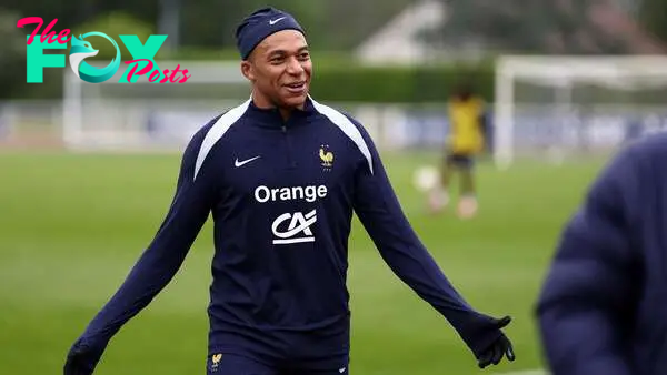 Mbappé, en una imagen de archivo de una concentración de Francia en Clairefontaine.