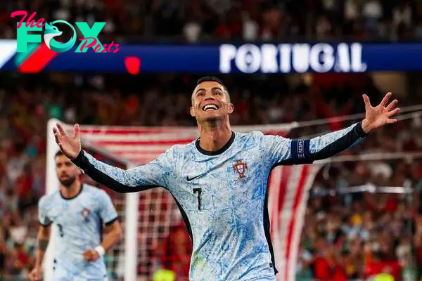 Lisbon (Portugal), 05/09/2024.- Cristiano Ronaldo of Portugal celebrates scoring the 2-0 goal, and his 900th career goal, during the UEFA Nations League group A soccer match between Portugal and Croatia, in Lisbon, Portugal, 05 September 2024. (Croacia, Lisboa) EFE/EPA/JOSE SENA GOULAO
