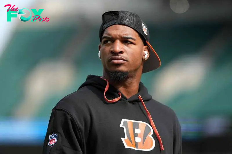 The uncertainty surrounding Ja’Marr Chase’s future was already awkward. His comments following the Bengals’ season-opening loss make it more so.