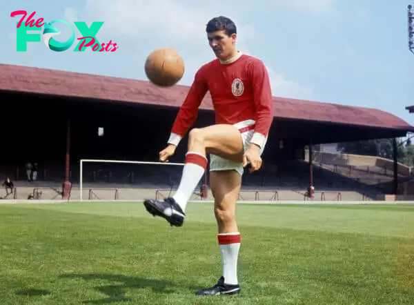 G7R2R6 Soccer - Football League Division One - Liverpool Photocall - Anfield. Ron Yeats, Liverpool. August 1964 (PA Images / Alamy Stock Photo)