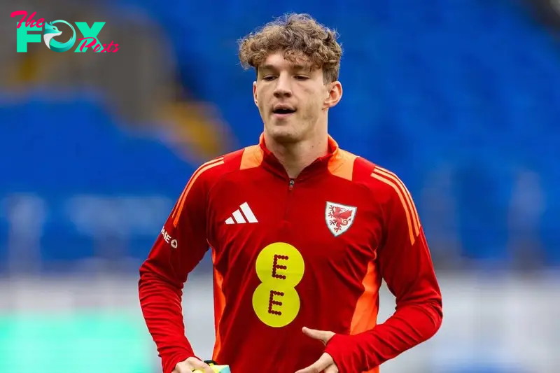 CARDIFF, WALES - Thursday, September 5, 2024: Wales' Lewis Koumas during a training session at the Cardiff City Stadium ahead of the UEFA Nations League Group B4 game between Wlaes and Turkey. (Photo by David Rawcliffe/Propaganda)