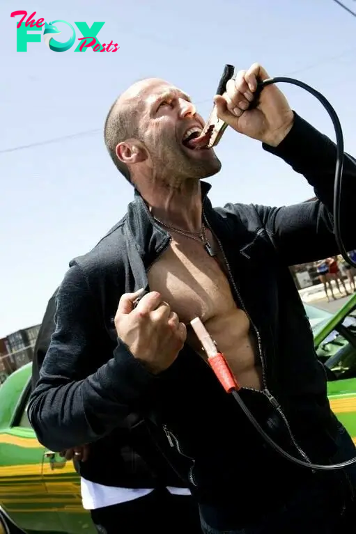 Chev Chelios - Crank: High Voltage | Jason statham, Statham, Jason stathman