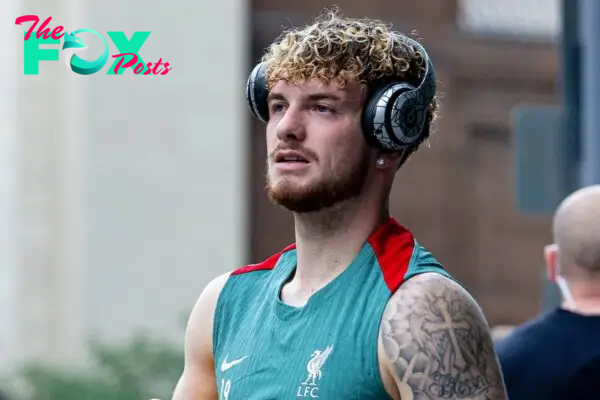 PITTSBURGH - Tuesday, July 23, 2024: Liverpool's Harvey Elliott returns to the team hotel after the team's second training session of the day on day one of the club's pre-season tour of the USA. (Photo by David Rawcliffe/Propaganda)