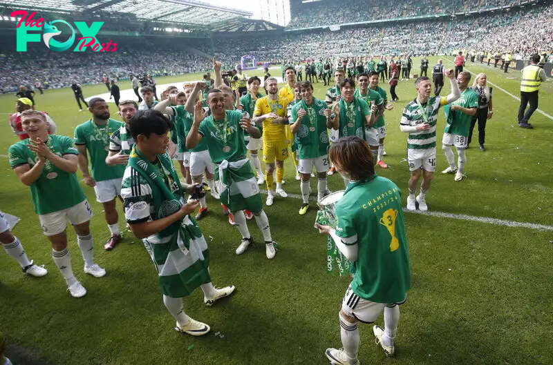 Celtic Players Celebrating