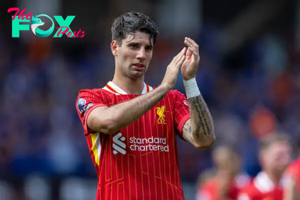 IPSWICH, ENGLAND - Saturday, August 17, 2024: Liverpool's Dominik Szoboszlai applauds the supporters after the FA Premier League match between Ipswich Town FC and Liverpool FC at Portman Road. Liverpool won 2-0. (Photo by David Rawcliffe/Propaganda)