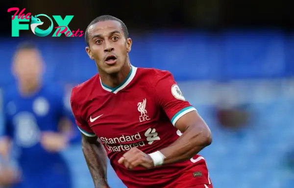 LONDON, ENGLAND - Sunday, September 20, 2020: Liverpool’s Thiago Alcantara, makes his debut as a substitute, during the FA Premier League match between Chelsea FC and Liverpool FC at Stamford Bridge. The game was played behind closed doors due to the UK government’s social distancing laws during the Coronavirus COVID-19 Pandemic. Liverpool won 2-0. (Pic by Propaganda)