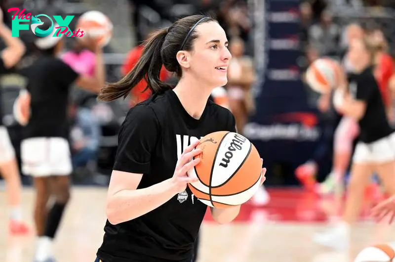 Caitlin Clark is the 2024 WNBA Rookie of the Year