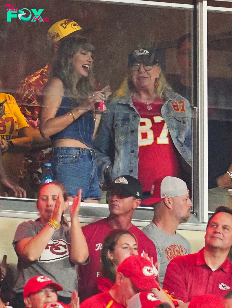 Taylor Swift and Donna Kelce at a Chiefs game in September 2024