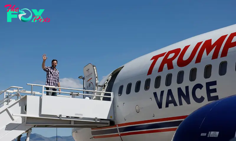 Vance boards his campaign plane on Aug. 1 after a trip to Arizona’s border with Mexico