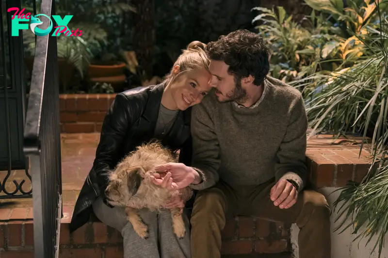 Nobody Wants This. (L to R) Kristen Bell as Joanne, Adam Brody as Noah in episode 103 of Nobody Wants This. Cr. Hopper Stone/Netflix © 2024