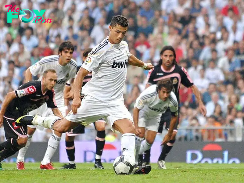 Real Madrid's 24-25 home shirt may draw inspiration from the 09-10 strip.