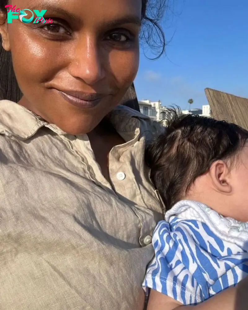 Mindy shares a snap of baby Anne