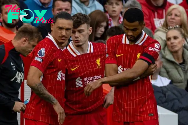 LIVERPOOL, ENGLAND - Saturday, September 14, 2024: Liverpool make a triple substitution with (L-R) Darwin Núñez, Conor Bradley, Cody Gakpo during the FA Premier League match between Liverpool FC and Nottingham Forest FC at Anfield. Notts Forest won 1-0. (Photo by David Rawcliffe/Propaganda)