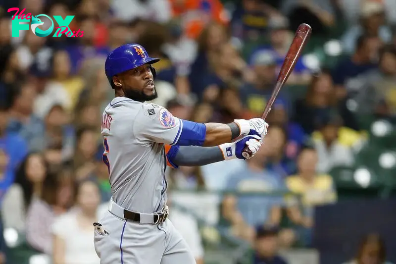 MILWAUKEE, WISCONSIN - SEPTEMBER 28: Starling Marte #6 of the New York Mets hits a ground rule double in the fifth inning against the Milwaukee Brewers at American Family Field on September 28, 2024 in Milwaukee, Wisconsin.   John Fisher/Getty Images/AFP (Photo by John Fisher / GETTY IMAGES NORTH AMERICA / Getty Images via AFP)