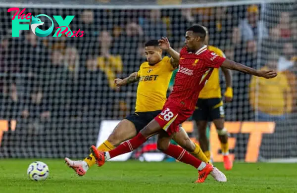 WOLVERHAMPTON, ENGLAND - Saturday, September 28, 2024: Liverpool's Ryan Gravenberch during the FA Premier League match between Wolverhampton Wanderers FC and Liverpool FC at Molineux Stadium. (Photo by David Rawcliffe/Propaganda)