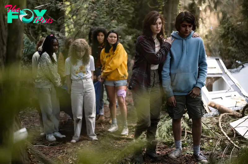 Keeya King as teen Akilah, Samantha Hanratty as teen Misty, Jasmin Savoy Brown as teen Taissa, Alexa Barajas Plante as teen Mari, Sophie Nélisse as teen Shauna and Luciano Leroux as Javi in 'Yellowjackets' season 1, episode 2