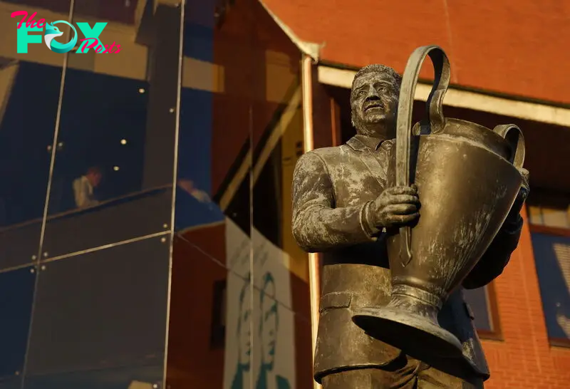 Jock Stein Statue