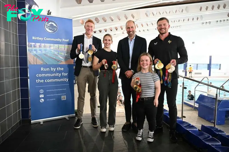 Prince William with Tom Dean, Louise Fiddes, Maisie Summers-Newton and Adam Peaty