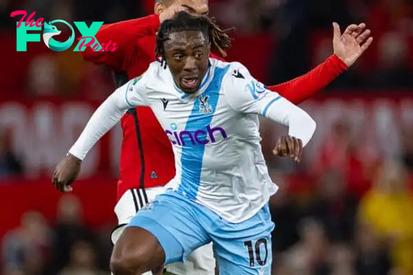 MANCHESTER, ENGLAND - Tuesday, September 26, 2023: Crystal Palace's Eberechi Eze during the Football League Cup 3rd Round match between Manchester United FC and Crystal Palace FC at Old Trafford. (Pic by David Rawcliffe/Propaganda)