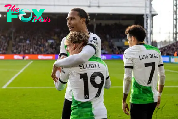 LONDON, ENGLAND - Saturday, December 9, 2023: Liverpool's match-winning goal-scorer Harvey Elliott celebrates with captain Virgil van Dijk during the FA Premier League match between Crystal Palace FC and Liverpool FC at Selhurst Park. Liverpool won 2-1. (Photo by David Rawcliffe/Propaganda)