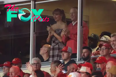 Taylor Swift Called Travis Kelce's 'Mrs.' by Troy Aikman